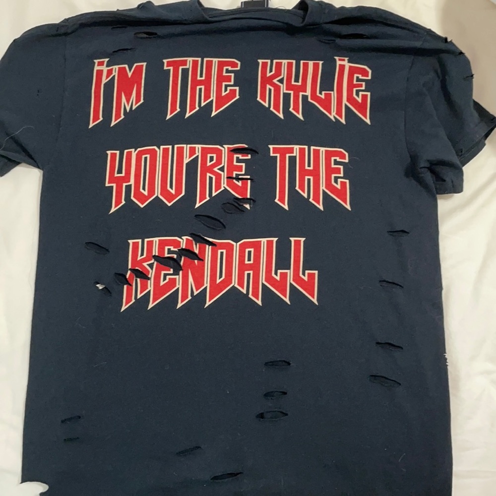Kylie shop T shirt